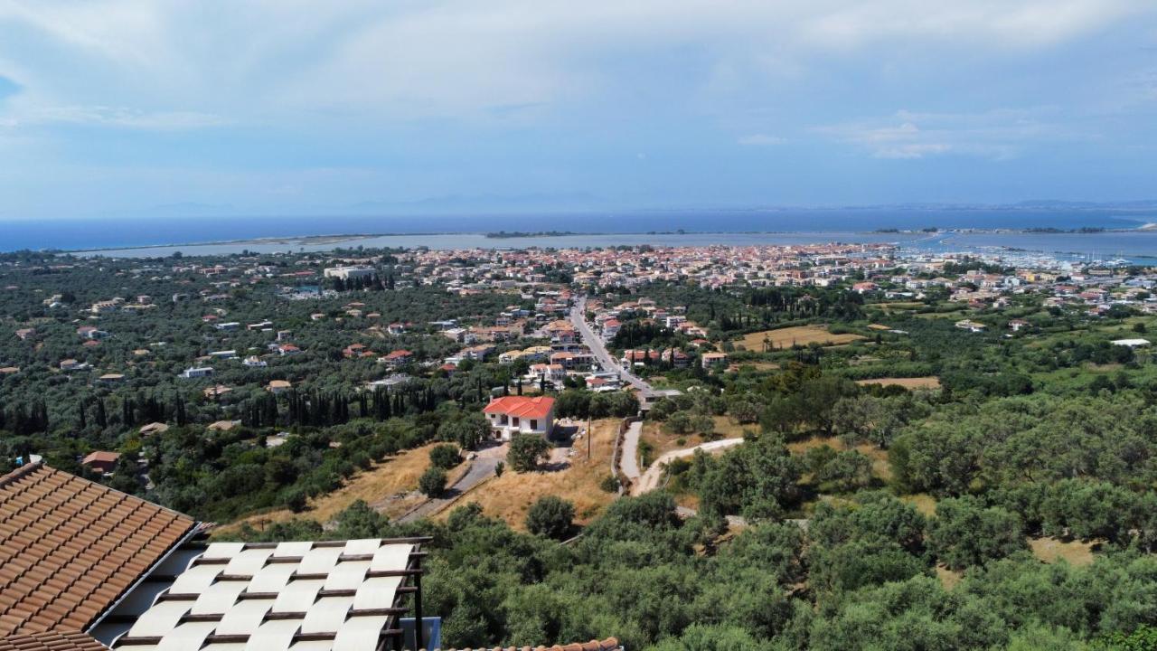 Irida Apartment Apolpaina Екстериор снимка