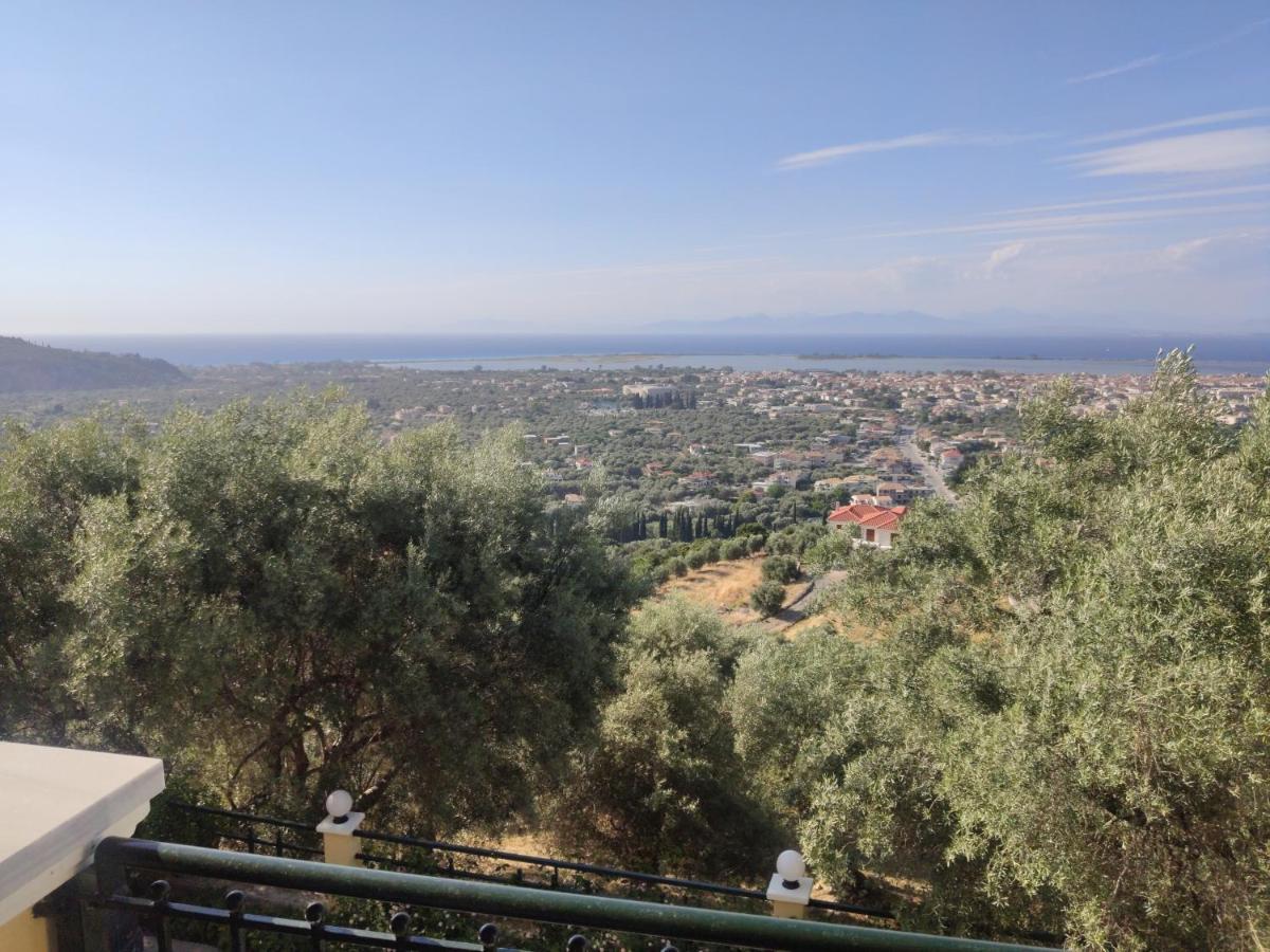 Irida Apartment Apolpaina Екстериор снимка